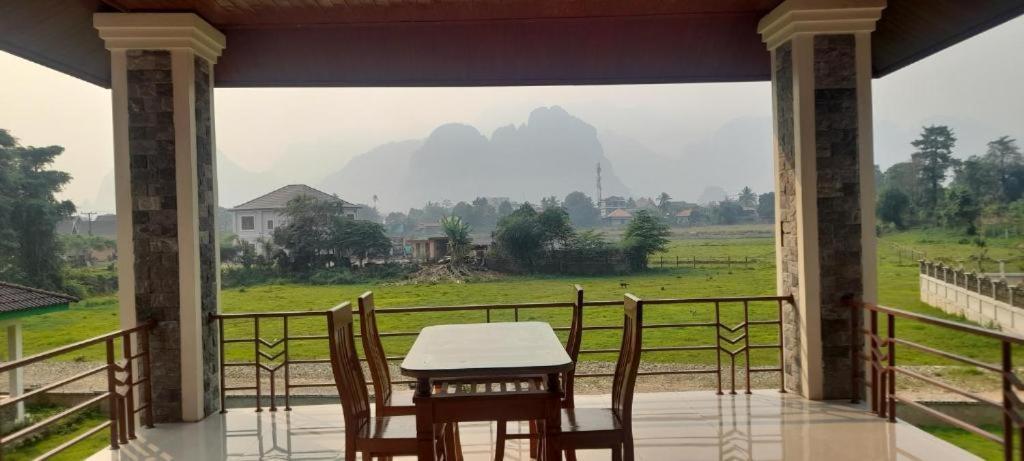 Vang Vieng Garden Resort מראה חיצוני תמונה